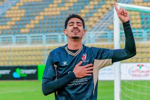 "ثنائي يحسم مصيره".. الأهلي يؤجل التعاقد مع أدهم حامد لاعب بتروجت